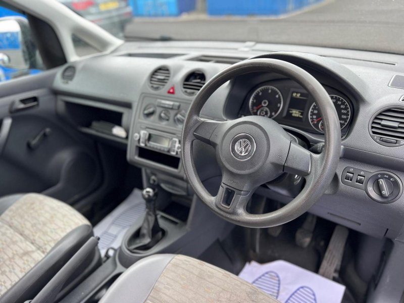 VOLKSWAGEN CADDY