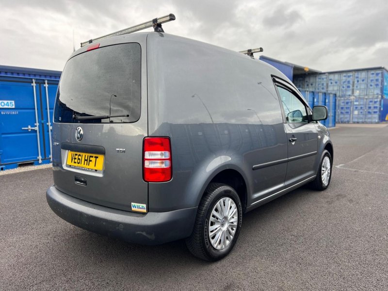 VOLKSWAGEN CADDY