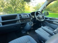VOLKSWAGEN TRANSPORTER SHUTTLE