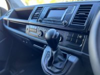 VOLKSWAGEN TRANSPORTER SHUTTLE