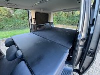 VOLKSWAGEN TRANSPORTER SHUTTLE