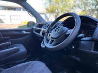 VOLKSWAGEN TRANSPORTER SHUTTLE