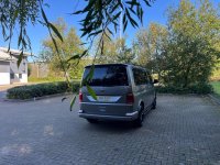VOLKSWAGEN TRANSPORTER SHUTTLE