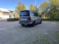 VOLKSWAGEN TRANSPORTER SHUTTLE