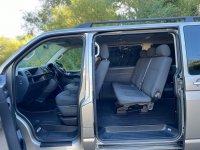 VOLKSWAGEN TRANSPORTER SHUTTLE