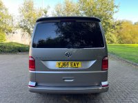 VOLKSWAGEN TRANSPORTER SHUTTLE