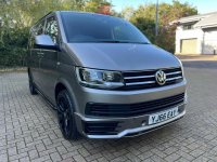 VOLKSWAGEN TRANSPORTER SHUTTLE