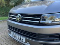 VOLKSWAGEN TRANSPORTER SHUTTLE