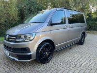 VOLKSWAGEN TRANSPORTER SHUTTLE
