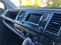 VOLKSWAGEN TRANSPORTER SHUTTLE