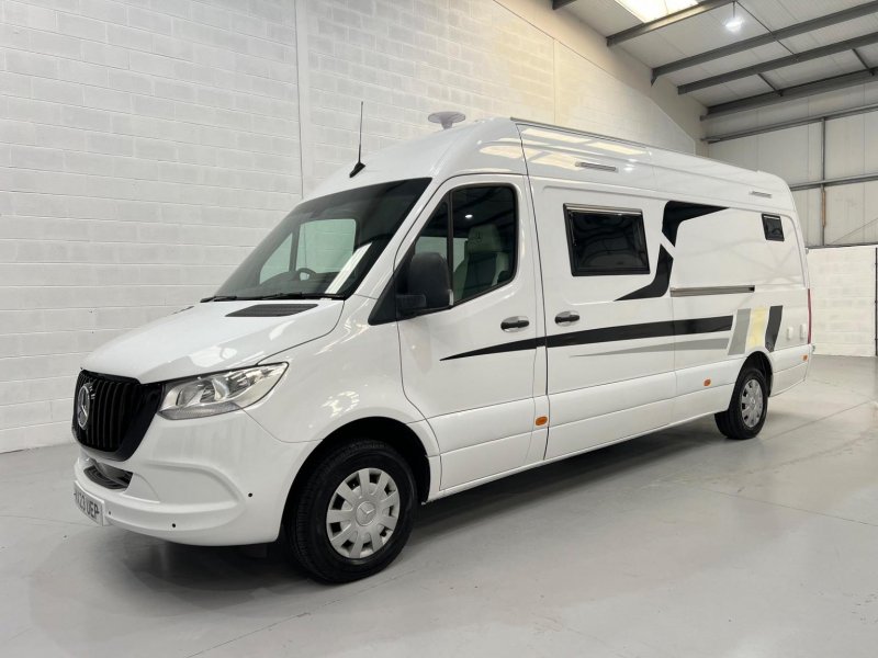 MERCEDES-BENZ SPRINTER