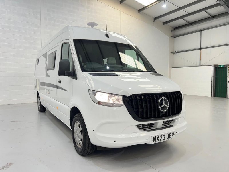 MERCEDES-BENZ SPRINTER